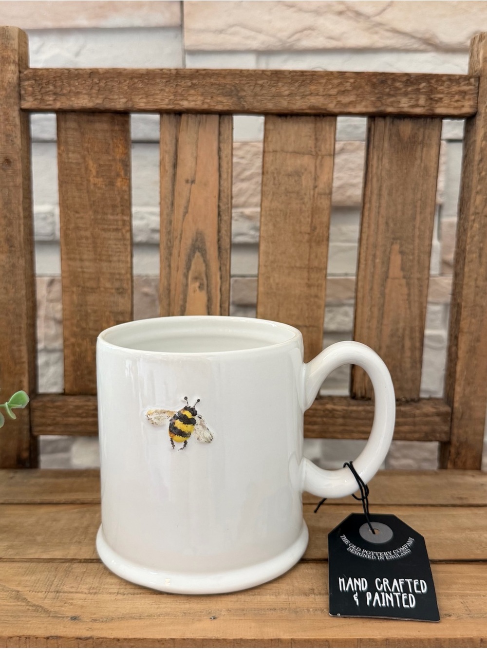 🆕 Super cute 🐝 Bee Mug!